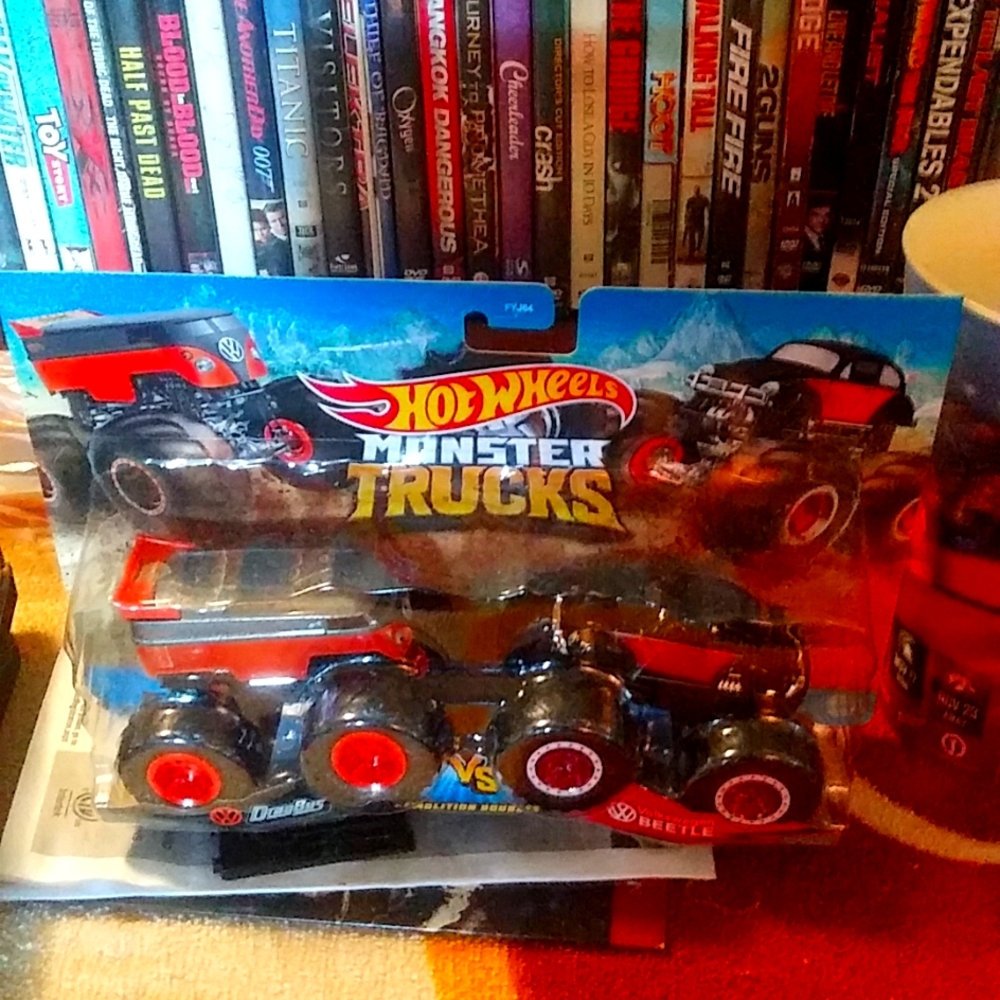 Hws monster trucks.Drag bus - Volkswagen beetle. Demolition doubles.